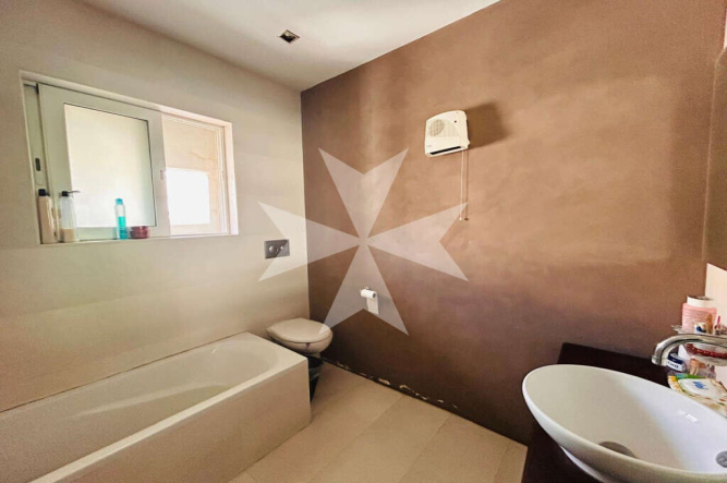 St Julians, Malta, 3 Bedrooms Bedrooms, ,Lägenhet,Till salu,1515