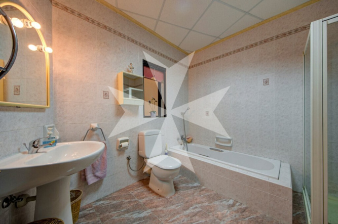 St Pauls Bay, Malta, 3 Bedrooms Bedrooms, ,2 BathroomsBathrooms,Lägenhet,Till salu,1537