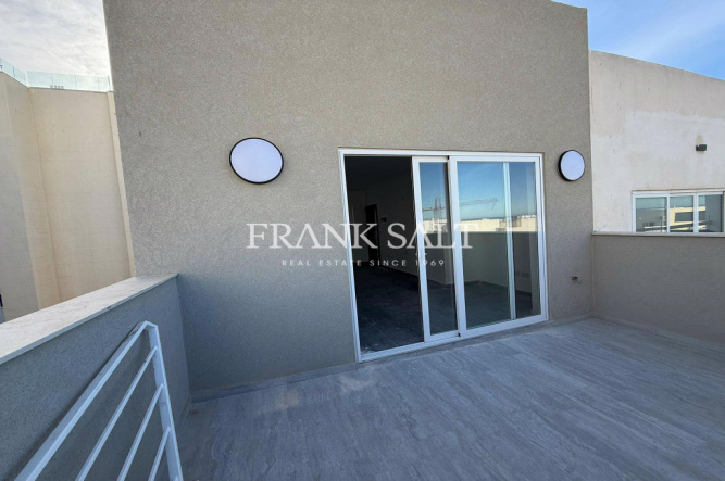 St Julians, Malta, 1 Bedroom Bedrooms, ,1 BathroomBathrooms,Lägenhet,Till salu,1545